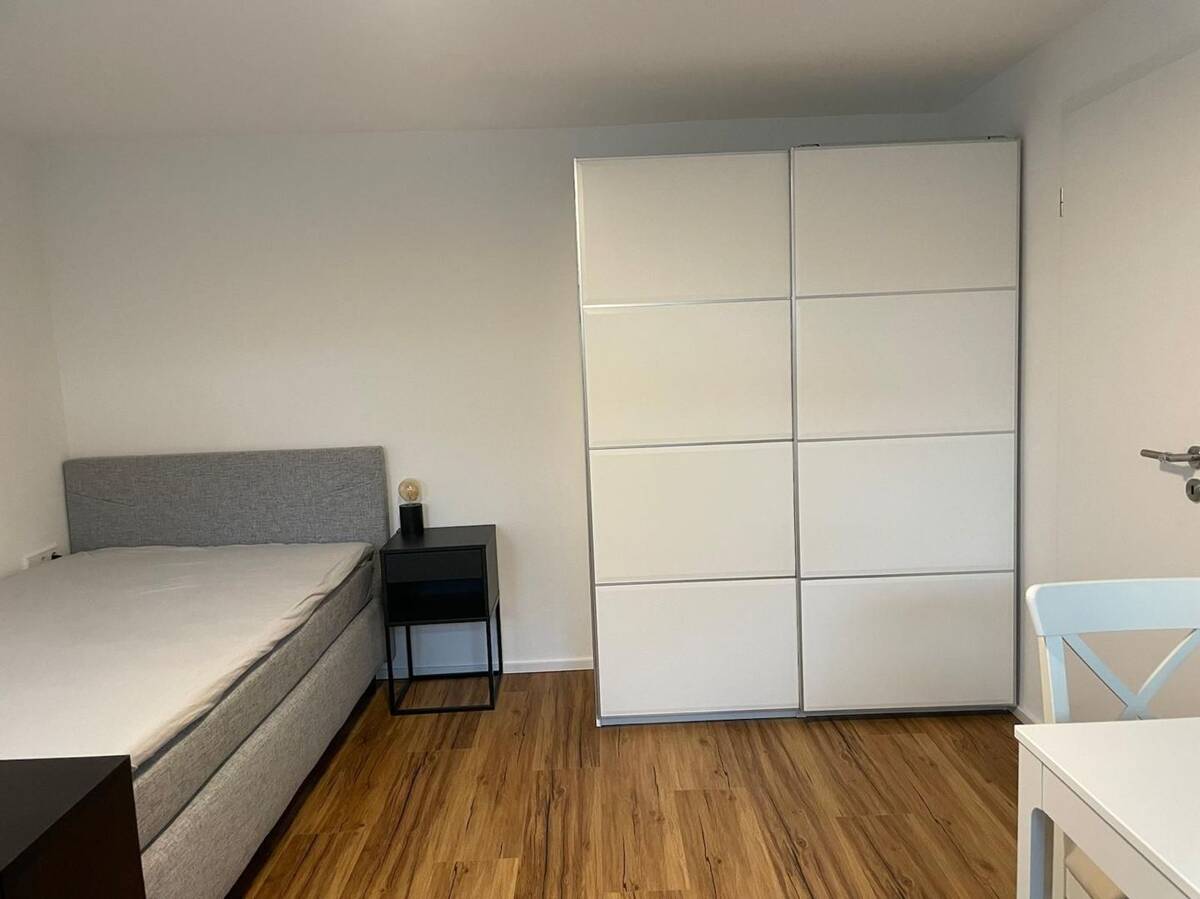 Alles inklusive - Einliegerwohnung in 2- Familienhaus – 70435 Stuttgart – Bild 1 von 8