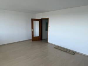 1,5-Zimmer - Einbauküche, Balkon, Stellplatz, Aufzug, Schwimmbad – 45276 Essen – Vorschaubild 4