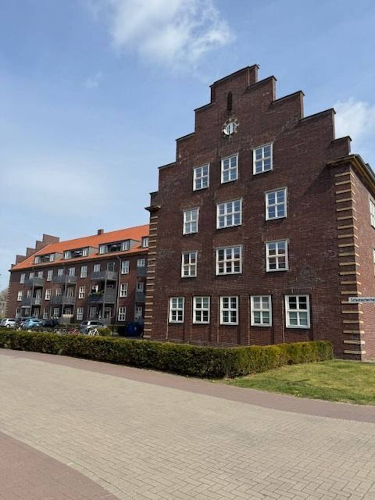 5-Zimmerwohnung im Dachgeschoss in Donnerschwee – 26123 Oldenburg – Bild 1 von 9