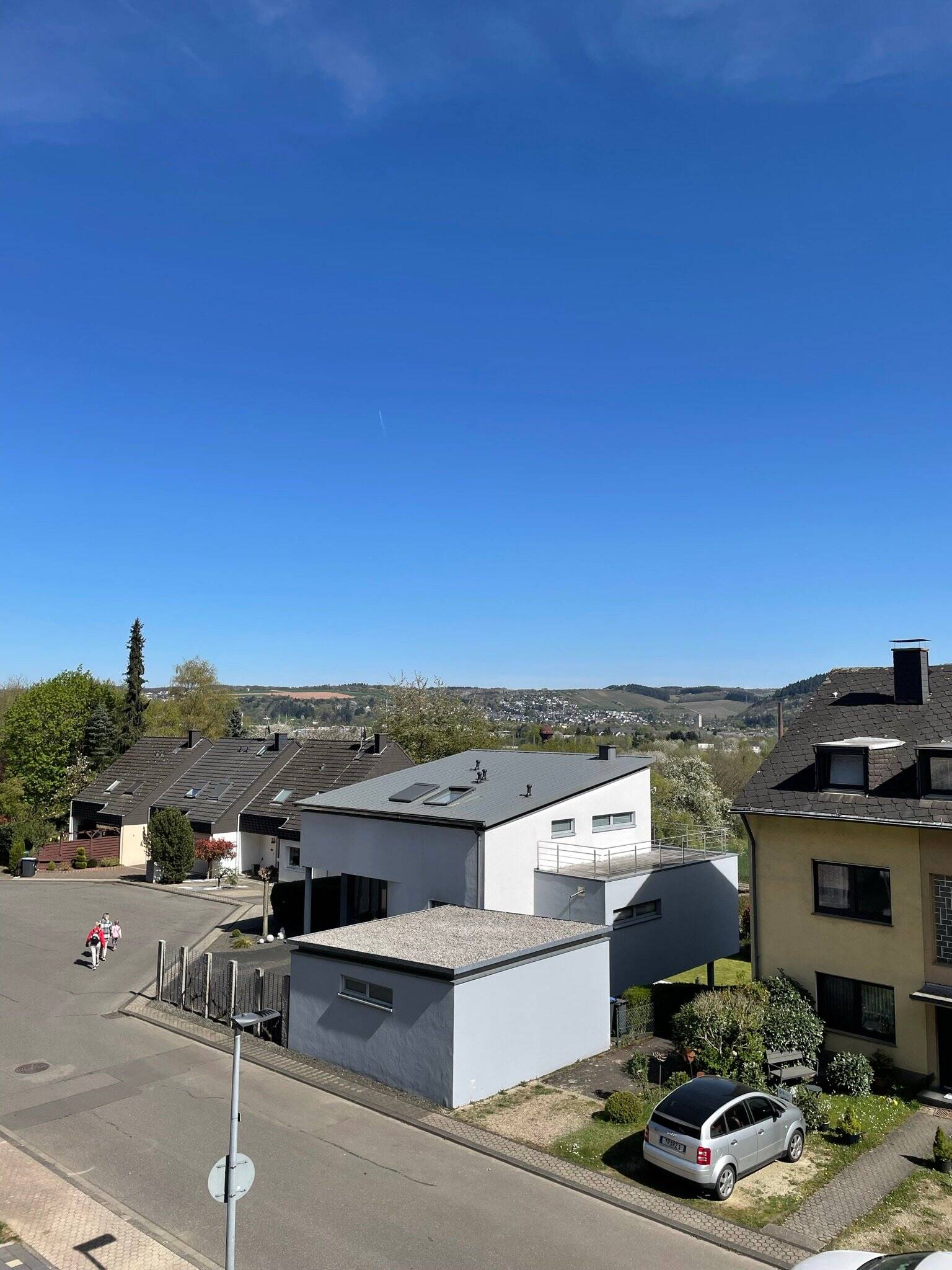 Helle Neubau-Wohnung mit Balkon und Garage – Trier – Vorschaubild 6