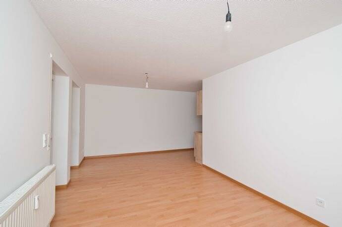 1-Zimmer Wohnung mit Balkon und Carport, Georg-Herbst-Straße Regensburg – Regensburg – Vorschaubild 3
