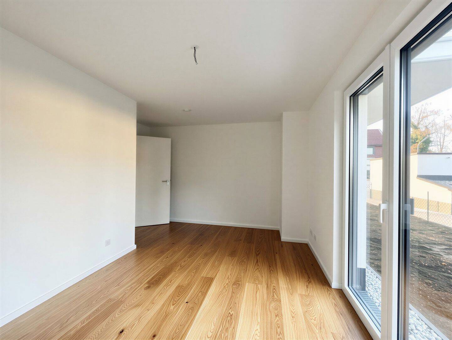 Wohnkomfort + Qualität ! - Hochwertig ausgestattete 3-Zimmer-Erdgeschosswohnung mit sonnigem Garten – München – Vorschaubild 7