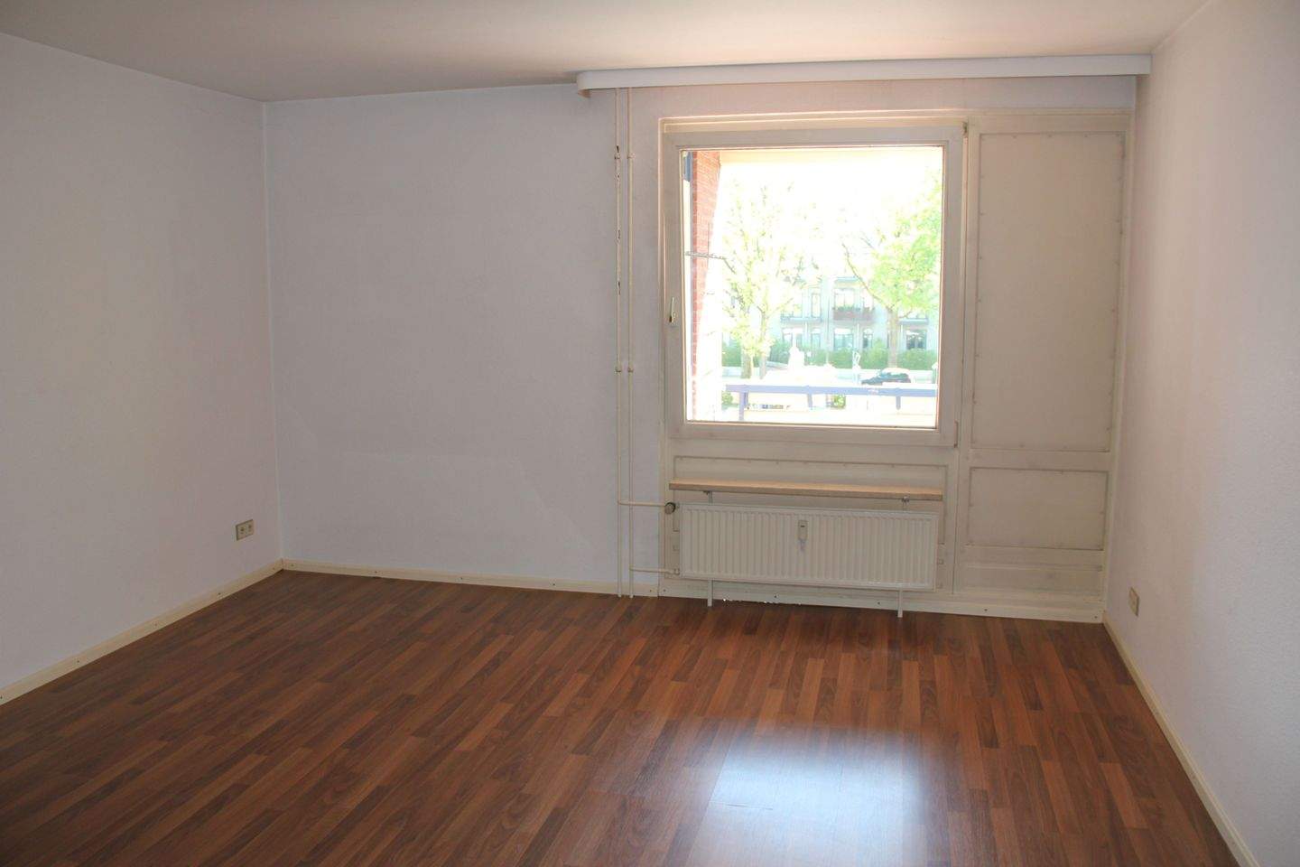 Helle 2 Zimmer Wohnung mit Balkon – Hamburg – Vorschaubild 4