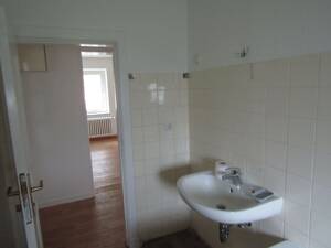 schöne 2 1/2- Zimmerwohnung mit Vollbad in Oldenburg in Holstein – 23758 Oldenburg in Holstein – Vorschaubild 4