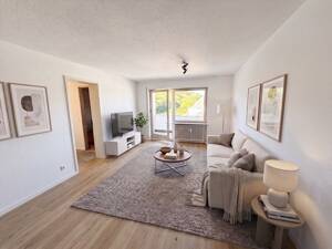 Ideale Lage mit Ausblick nahe der Uni Stuttgart-Vaihingen - freie, praktische, renov.-bed. 3-Zimmer-ETW mit Südost-Balkon und TG-Platz – 70569 Stuttgart – Vorschaubild 4