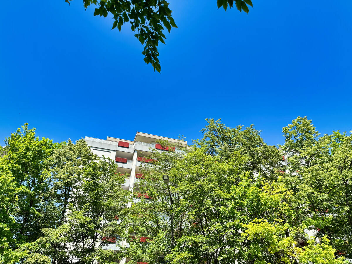 Und über Ihnen nur der Himmel! Freie drei Zimmer Dachterrassen Wohnung in Regensburg!
