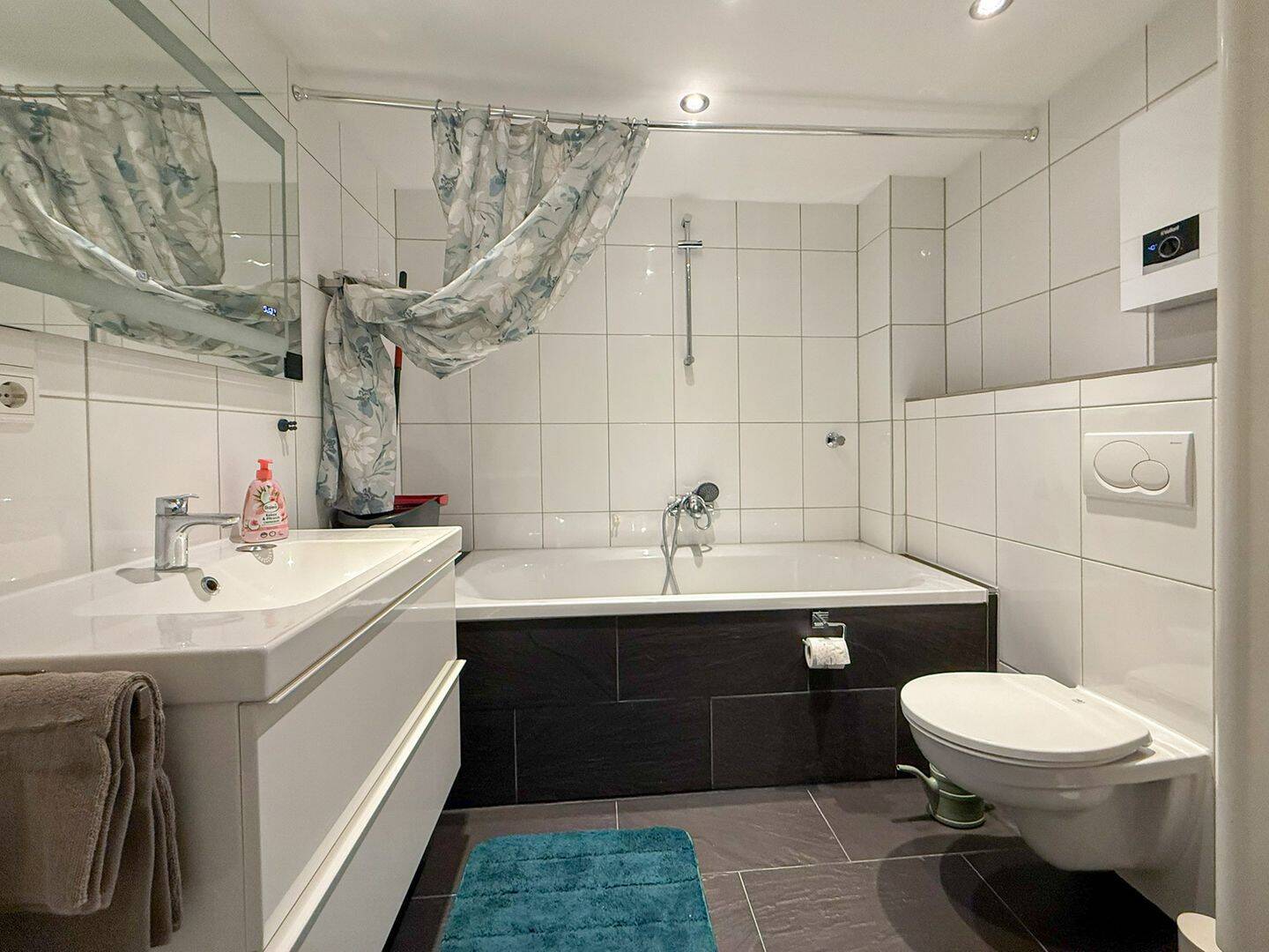 Schicke Zwei-Zimmer-Wohnung – Düsseldorf – Vorschaubild 6