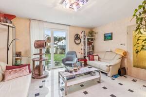 Einziehen & wohlfühlen - Doppelhaushälfte mit Garten, Terrasse und Raum für Ihre Ideen – 63071 Offenbach am Main – Vorschaubild 4