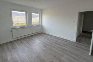 Helle, bezugsfreie 3-Zimmer-Wohnung mit Balkon und Stellplatz – provisionsfrei – 26127 Oldenburg – Vorschaubild 2