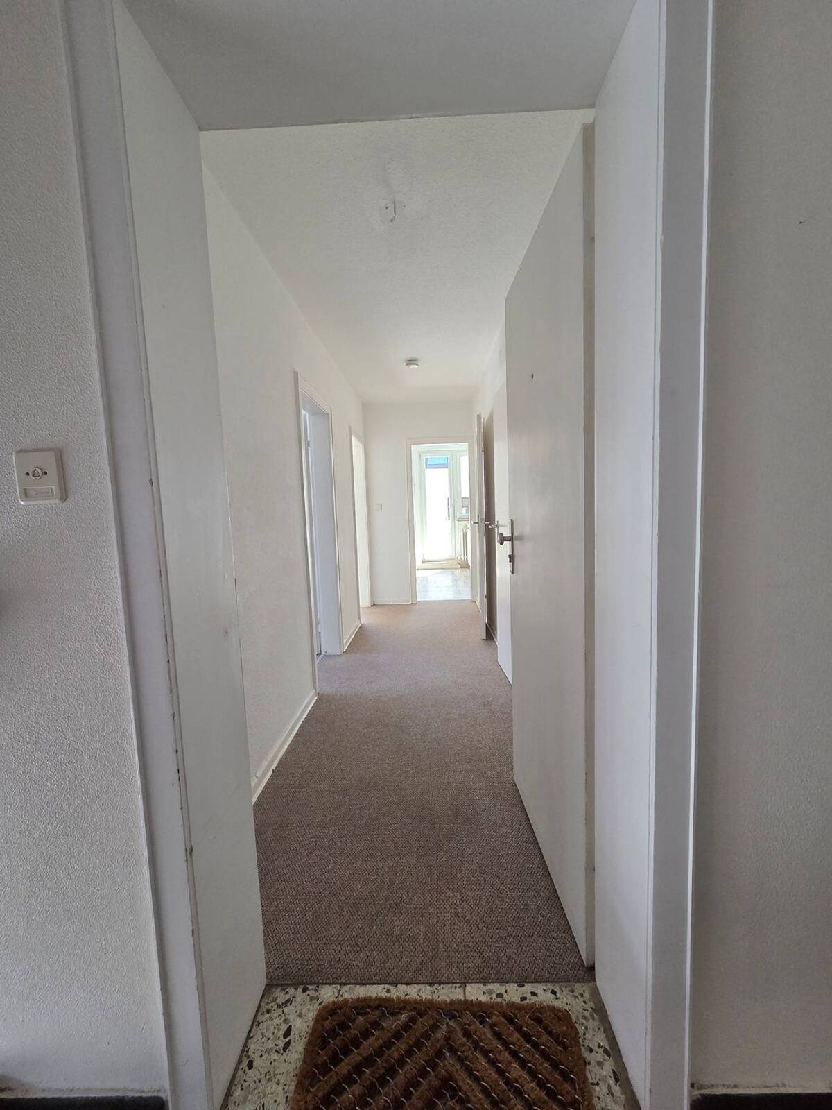 Schöne 2-Zimmerwohnung in der Bremer Neustadt – 28199 Bremen – Bild 1 von 6