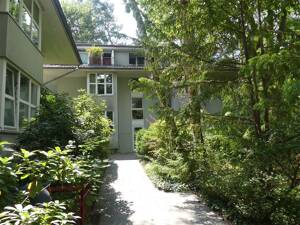 Frohnau! Großzügige Komfort-Maisonettewhg. (EG + Sout.) mit Sonnenterrasse u. Tiefgarage mit Wallbox – 13465 Berlin – Vorschaubild 2