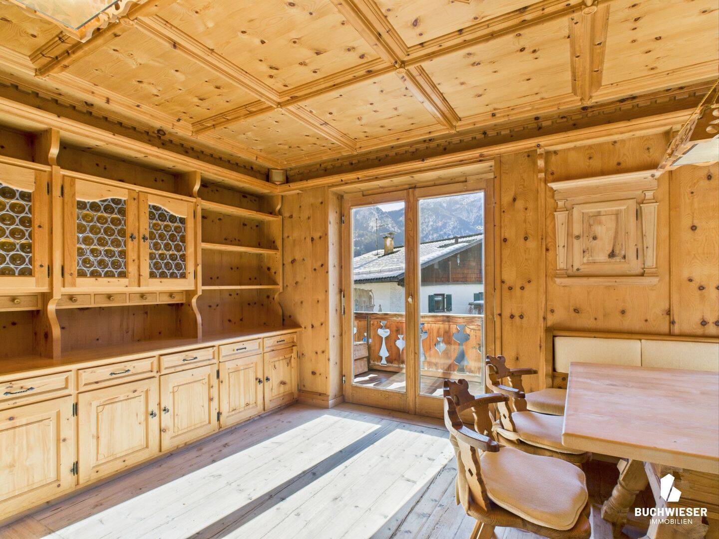 Einmalige Gelegenheit: Einzigartiges Künstlerhaus unter der Zugspitze, beste Zentrumslage in Grainau – Grainau – Vorschaubild 8
