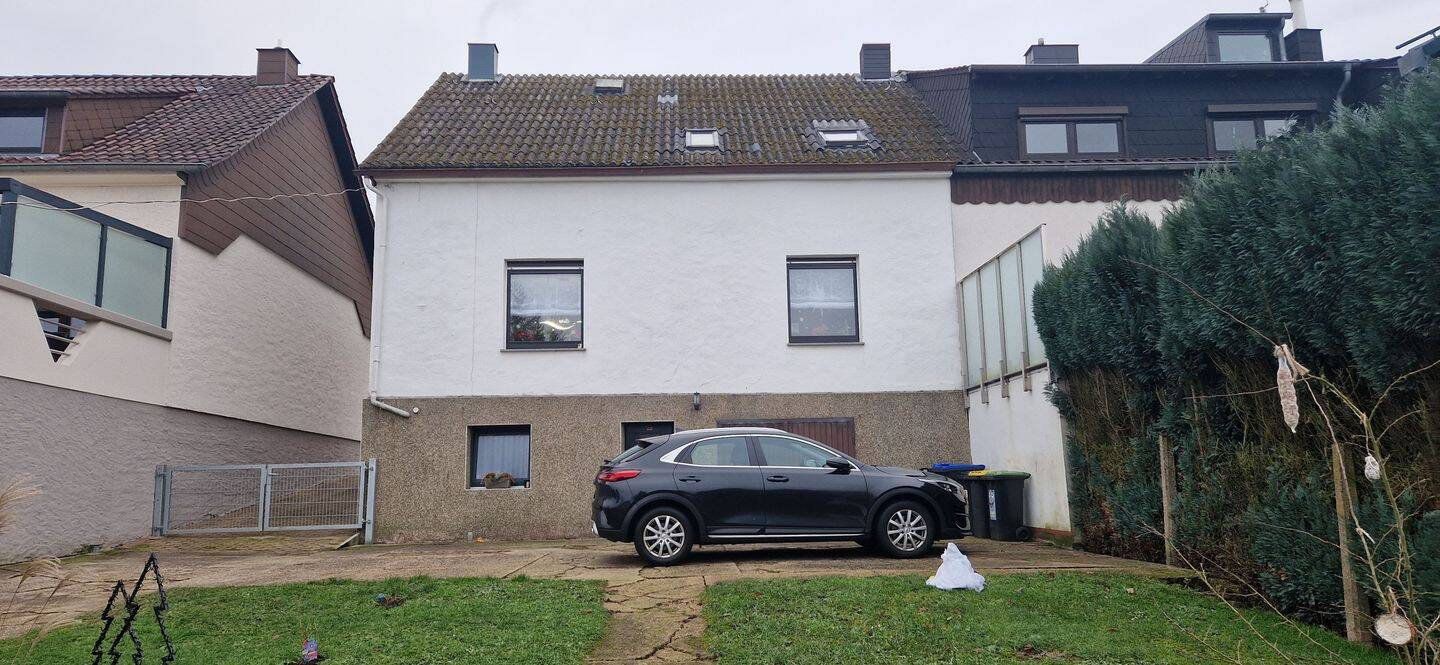 Einseitig angebautes 1 Familienhaus mit Garage und Garten in 66839 Schmelz – Schmelz – Vorschaubild 3