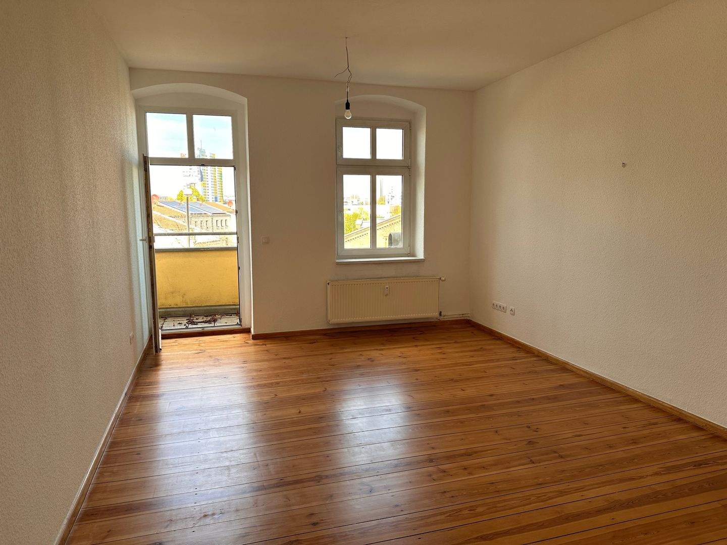 Sehr schön aufgeteilte 2-Zimmer-Wohnung mit Balkondirekt im beliebten Samariterkiez! – Berlin – Bild 1 von 9