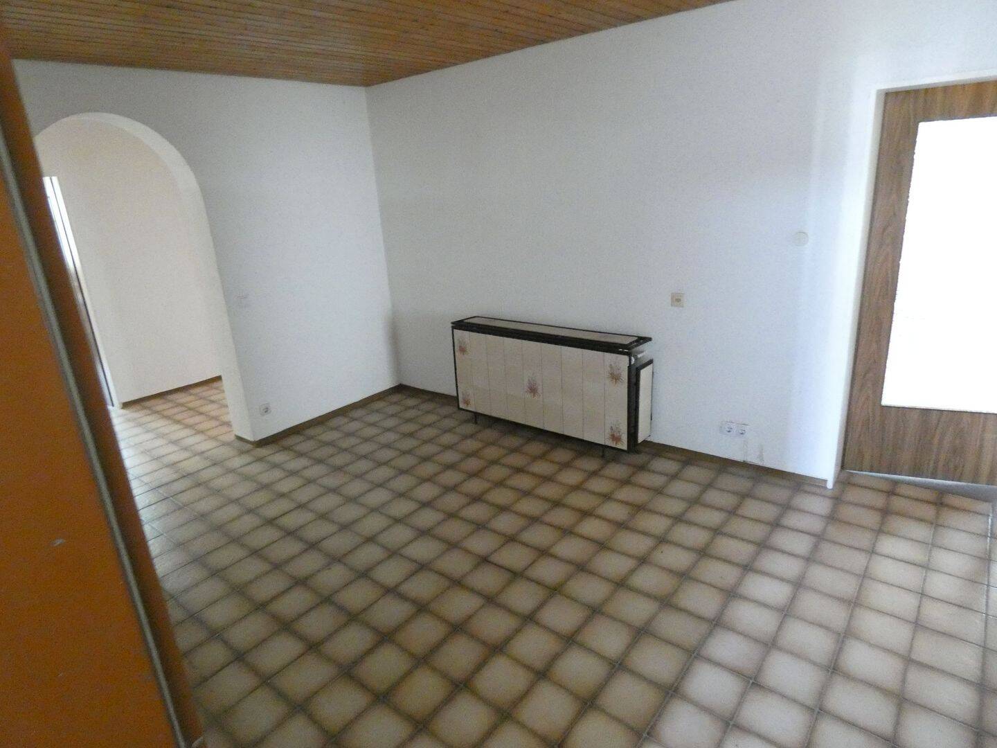 Üppiges Wohnraumangebot für Familien! – Böhmenkirch – Vorschaubild 4