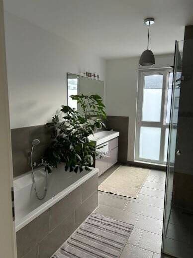 Sbr.-Bübingen * Penthouse * 5 Zimmer * Neubau * ca. 178 qm * Einbauküche * gr. Terrasse – Saarbrücken – Vorschaubild 2