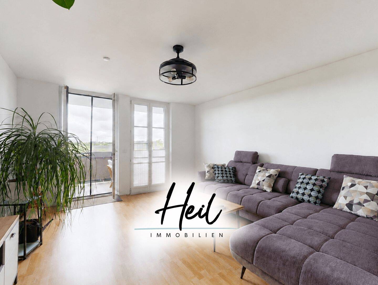 3-Zimmer-Wohnung mit Balkon | Gäste-WC | Aufzug | Tiefgaragenstellplatz