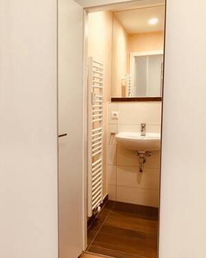 Möbliertes Apartment in gepflegten Zustand, vermietet, ca. 4 % Rendite – 80807 München – Vorschaubild 6