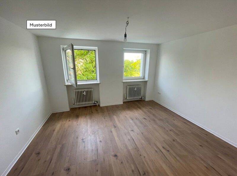 Schöne Aussicht und ruhige Lage in Pasing, 2-Zimmer-Wohnung
