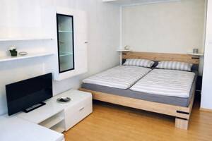Provisionsfrei: Möbliertes Apartment mit Loggia im Heusteigviertel – 70180 Stuttgart – Vorschaubild 7