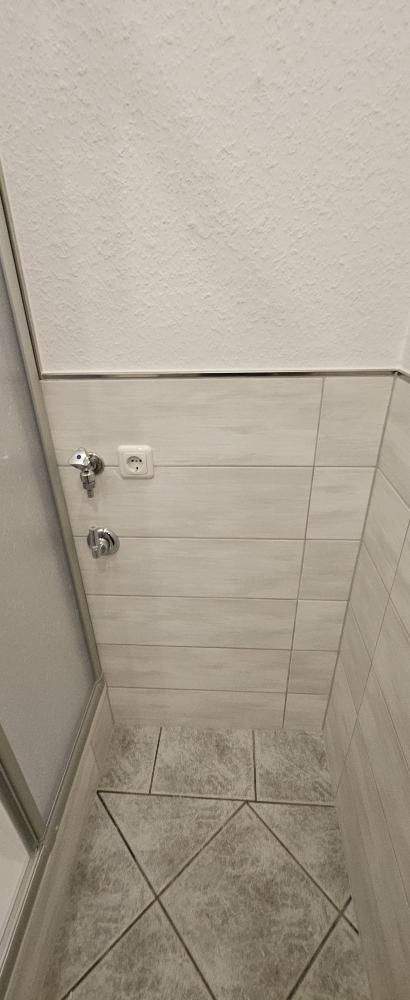 Helle 2 Raum-Wohnung im Zentrum – Chemnitz – Vorschaubild 3