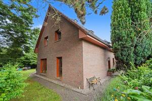 Familiengeeignetes Einfamilienhaus mit 5 Zimmern und wunderschönem Garten im Südosten Berlins – 12557 Berlin – Vorschaubild 2