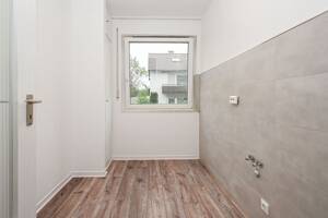 Bielefeld: Attraktive 3-Zimmer-Eigentumswohnung in zentraler Lage mit Balkon und Blick ins Grüne! – 33607 Bielefeld – Vorschaubild 6