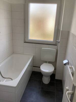 2,5 Zimmerwohnung mit großen Balkon in Heßler.