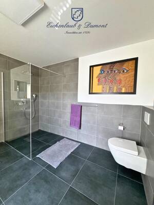 Neuwertiges luxuriöses + energieeffizientes Penthouse mit EBK + 2 TG-Stellplätzen – 66129 Saarbrücken – Vorschaubild 9