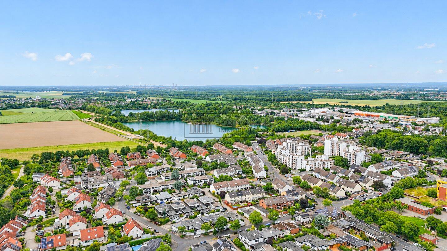 Charmantes Familienhaus mit sonnigem Garten und großzügigem Raumangebot – Köln – Vorschaubild 3