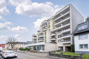 Gepflegte 2-Zimmer-Wohnung mit TG-Stellplatz und solider Vermietung als nachhaltige Kapitalanlage