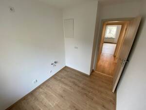 Ruhig wohnen mit guter Anbindung - Moderne 1-Raum-Wohnung im 1. Obergeschoss – 9131 Chemnitz – Vorschaubild 3