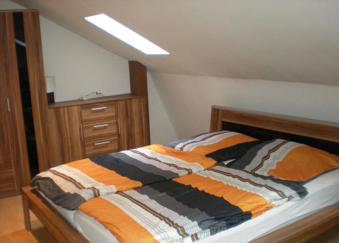 Vollmöblierte 2-Zimmer-Maisonette-Wohnung in Nürnberg-Gostenhof – – Nürnberg – Vorschaubild 3