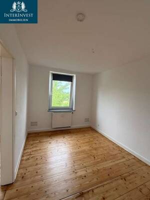 renovierte, helle Wohnung in Lemsdorf inkl. Einbauküche und Garten zur Nutzung. – 39118 Magdeburg – Vorschaubild 8
