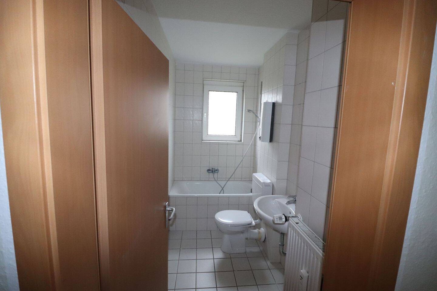 Ab 01.08. 2,5-Raum Wohnung bald mit Balkon inkl. Treppenhausreinigung, Winterdienst