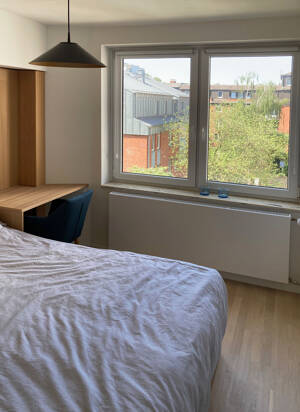 Helle, renovierte und möblierte Wohnung mit Erker, 2 Zimmern und EBK in HH-St Georg – 20099 Hamburg – Vorschaubild 5