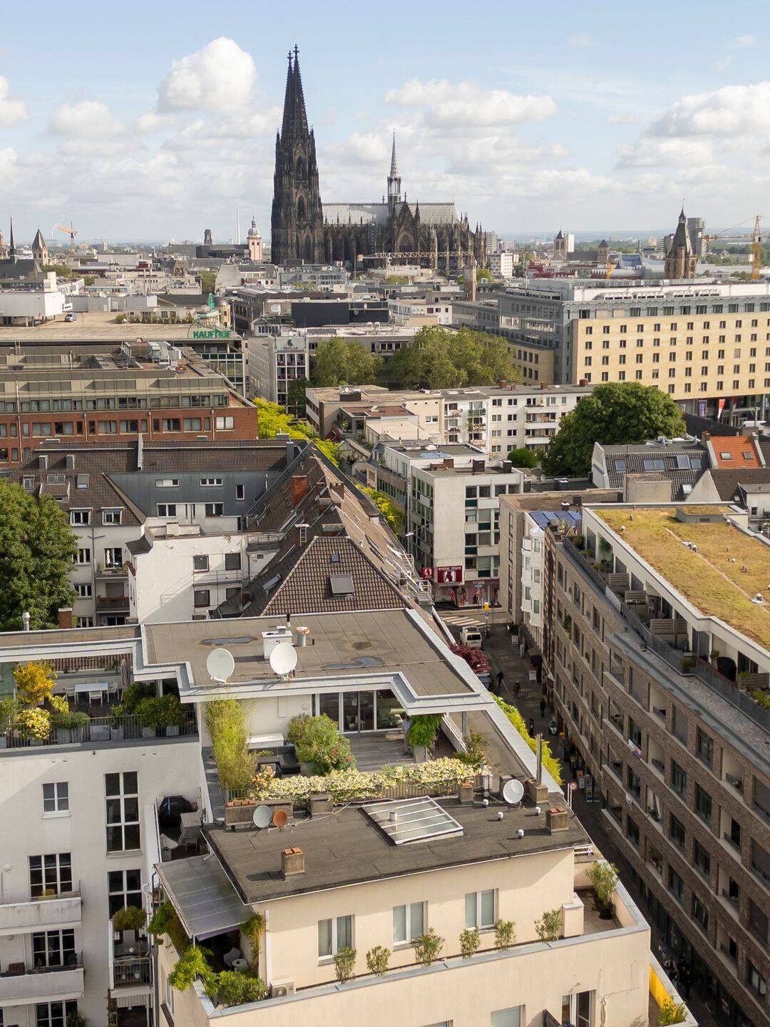 Penthouse-Refugium über den Dächern der Domstadt – Köln – Vorschaubild 2