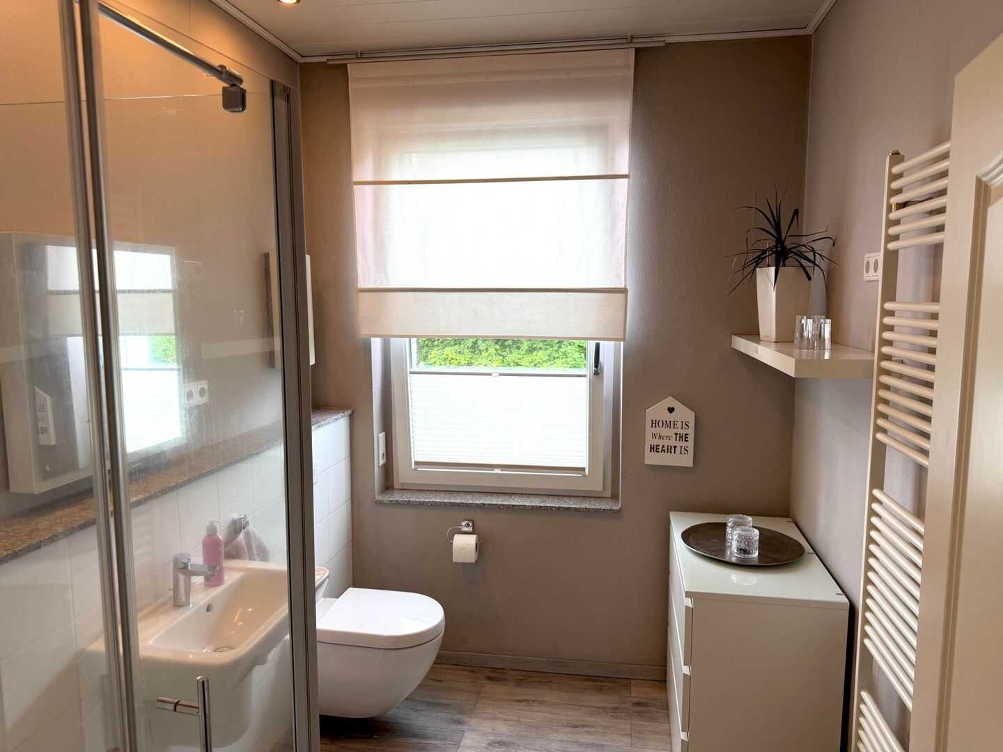 Großzügige Maisonettewohnung mit Garten und Stellplatz – Krefeld – Vorschaubild 7