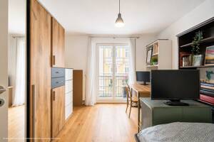 AIGNER - Mitten in der Maxvorstadt: Helle 2-Zimmer-Wohnung mit Westbalkon – 80797 München – Vorschaubild 3
