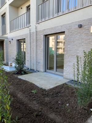 Stadt trifft Park - 2-Zimmer Erdgeschosswohnung mit 2 Terrassen & Einbauküche mit WM! – 93049 Regensburg – Vorschaubild 3