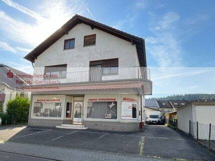 Wohn- und Geschäftshaus mit Entwicklungspotenzial in zentraler Lage von Gernsbach!