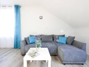 komfortable 1-Zimmer-Wohnung in Stuttgart-Hofen - WOHNEN AUF ZEIT – 70378 Stuttgart – Vorschaubild 1