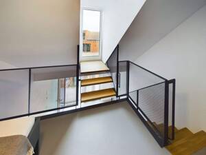 All-inclusive | Möblierte 1.5-Zimmer Maisonette mit Balkon | Maisonette Prime – 26122 Oldenburg – Vorschaubild 2