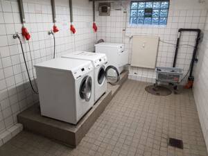 Kernsaniert: Teilmöbliertes kernsaniertes Appartement mit Balkon am Feenteich 2400 qm Garten S/W – 22085 Hamburg – Vorschaubild 6