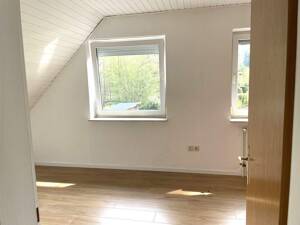 RESERVIERT! OL-Bümmerstede! Einzugsbereites helles EFH auf einem Hintergrundstück mit Blick in ein kleines Wäldchen! – 26133 Oldenburg – Vorschaubild 9