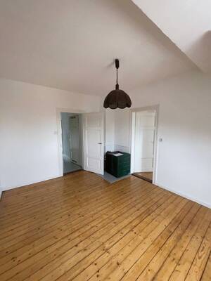 ALTBAU-CHARME! Einfach & günstig wohnen über den Dächern von Offenbach! – 63069 Offenbach am Main – Vorschaubild 4