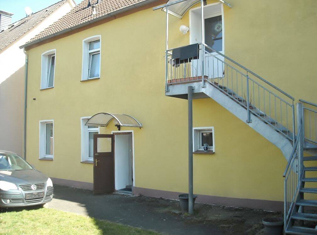 Großzügiges Zweifamilienhaus in Boffzen - Sehr gepflegt (saniert) mit Garagen & Garten - ruhige Wohnlage - pflegeleichtes Grundstück - – Boffzen – Vorschaubild 2