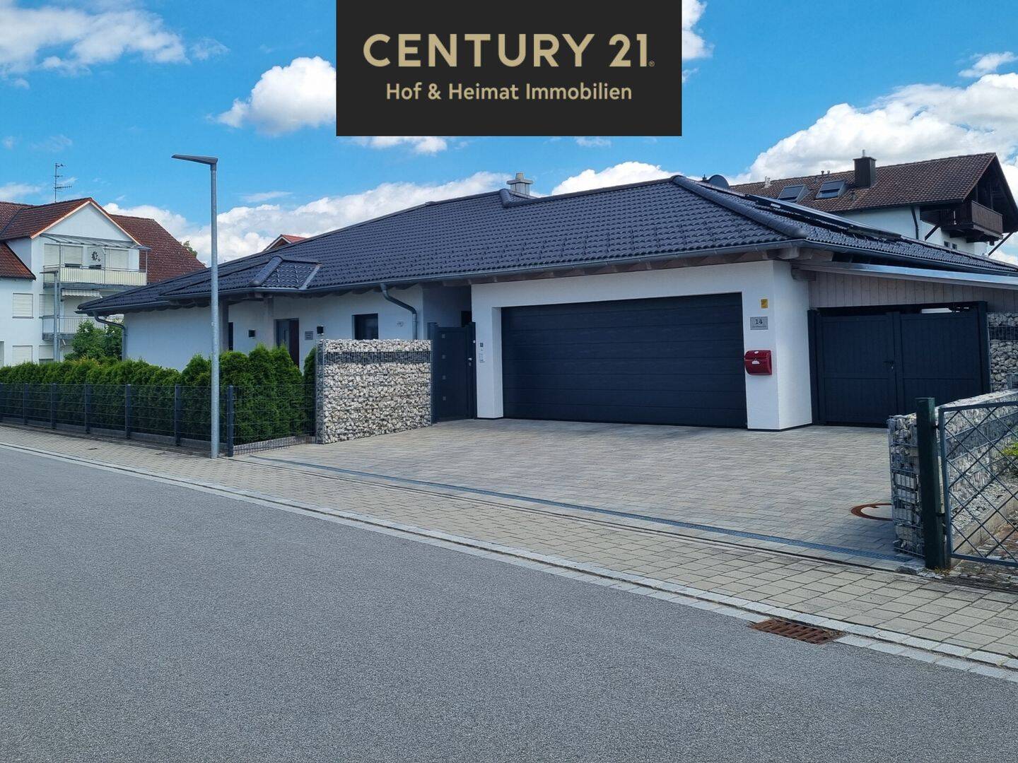 Schöner Wohnen im Holzhaus: Moderner Sonnleitner-Premium-Bungalow mit Top-Ausstattung! – Bad Füssing – Bild 1 von 9