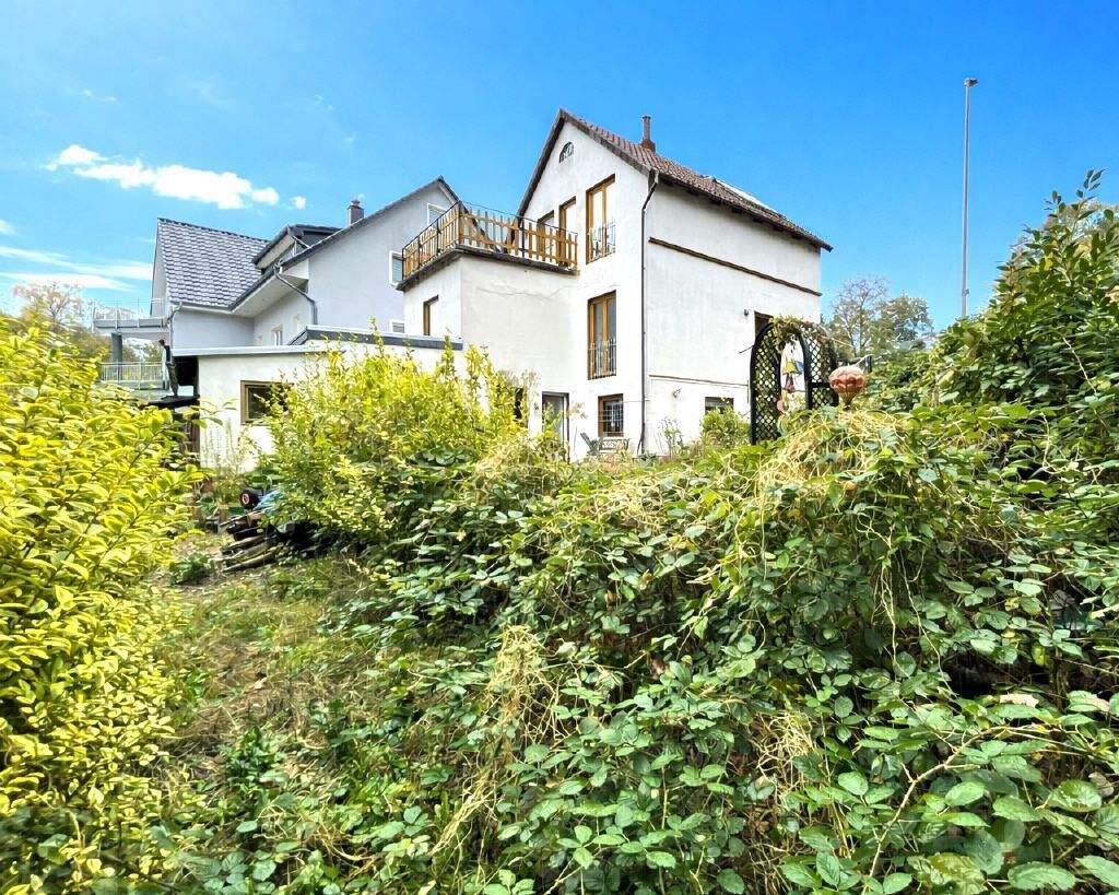 Wohnen mit viel Platz auf einem großen Grundstück mit Hanglage, Dachterrasse und großzügigem Garten – Bremen – Vorschaubild 7
