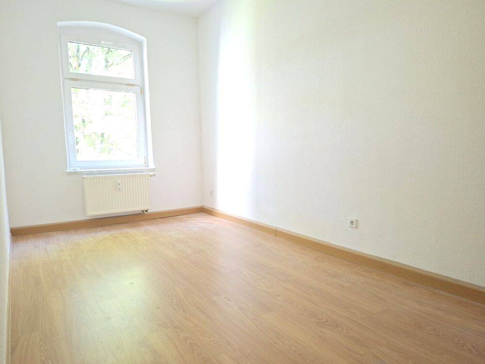 !! mit Einbauküche, 3-Raum-Wohnung mit Laminat in ruhiger Nebenstraße !! – Chemnitz – Vorschaubild 6
